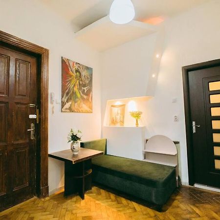 House Of Art Apartman Bukarest Kültér fotó