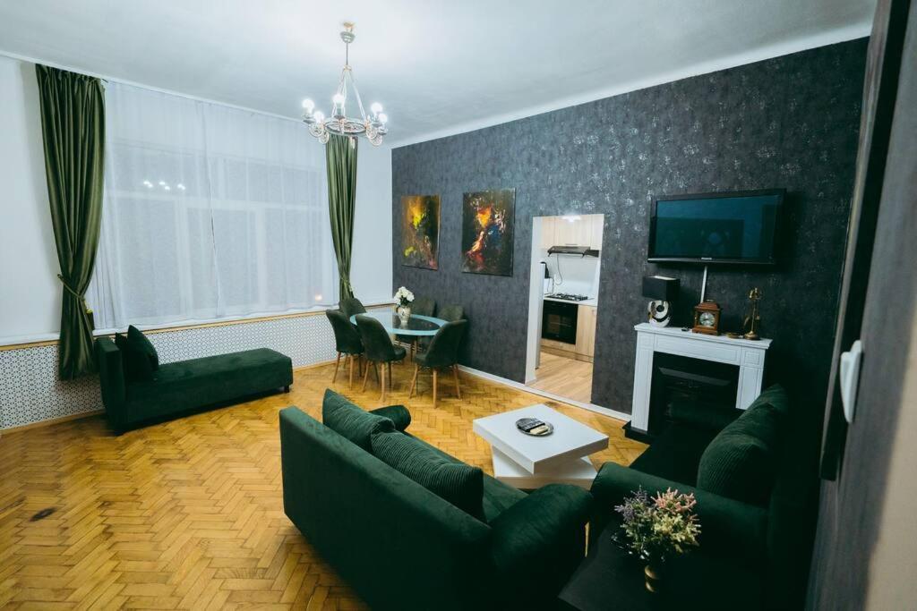 House Of Art Apartman Bukarest Kültér fotó